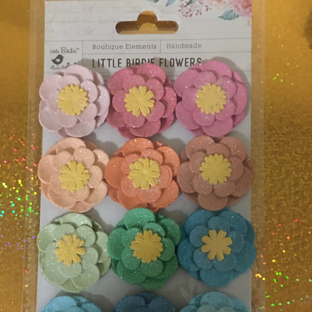 PAPER FLOWER FOR SCRAPBOOKING OR OTHER PURPOSES.